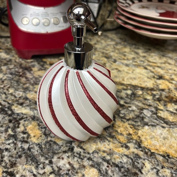 NWT Christmas Home 4 Piece Set - Picture 6 of 8